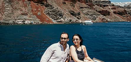 Photo 2 <p>Santorin : Location de bateau privé sans skipper dans la Caldeira</p>