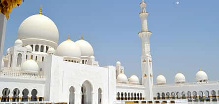 Photo 2 Private Full-Day Abu Dhabi City Tour from Dubai