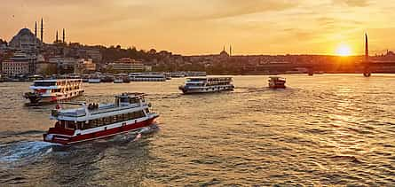 Foto 2 Kreuzfahrt bei Sonnenuntergang auf dem Bosporus mit Tee und Keksen