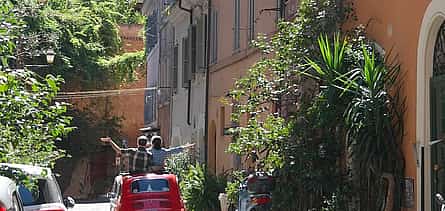 Foto 2 Fiat 500 Self-driving Tour para parejas en Roma