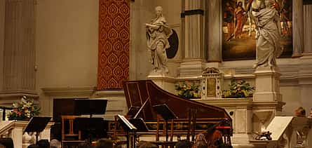 Foto 2 Concierto barroco de Vivaldi en la iglesia de San Vidal de Venecia