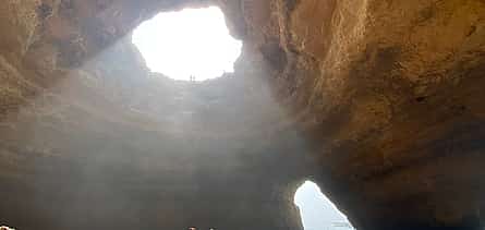 Фото 2 Путешествие на байдарке по пещере Бенагил