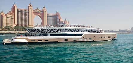 Foto 2 Lotus Mega Yacht Dinner Cruise Tour with Private Transfers