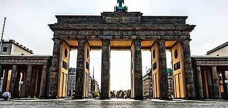 صورة 2 Private Transfer from Berlin to Prague with 2h of Sightseeing