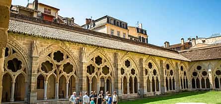 Photo 2 Visita Guiada con Conductor Privado de los Sitios y Pueblos Más Bellos del País Vasco Norte.
