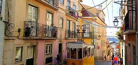 Photo 2 Private Car Transfer from Braga to Lisbon with 2 hours for sightseeing
