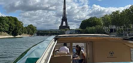 Photo 2 Wine and Cheese Tasting in a VIP Cruise on the Seine