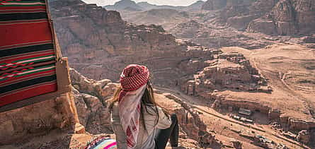 Foto 2 Pernoctación en la cima de la montaña Jebel Burdah Excursión de senderismo