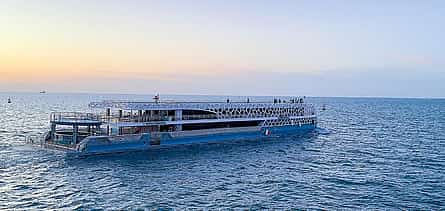 Photo 2 Private Dubai City Tour & Lotus Mega Yacht Cruise with Dinner