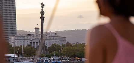 Foto 2 Barcelona Sightseeing Sailing with Professional and Multilingual Guide