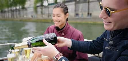 Photo 2 Discover Paris by shared cruise ship