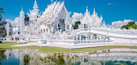 Фото 2 Chiang Mai: One-day Tour with White Temple, Baan Dam Museum, Blue Temple, Golden Triangle, Boat Trip and Karen Village