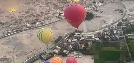 Foto 2 Sonnenaufgang Heißluftballonfahrt in Luxor