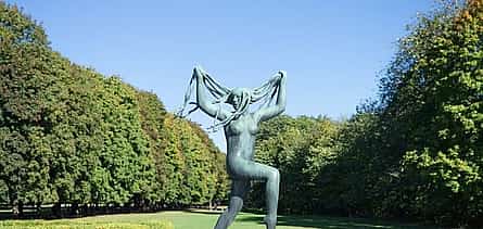 Photo 2 Vigeland Alien Threat in Oslo Exploration Game and Tour