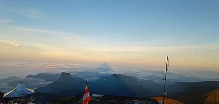 Foto 2 Excursión privada de senderismo de 2 días al Pico de Adán