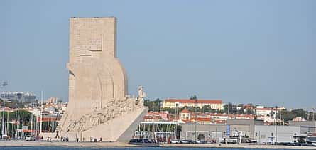 Foto 2 Lisbon Romantic Private 2h Cruise with sparkling wine