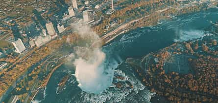 Фото 2 Тур Ultimate Niagara Falls с вертолетной прогулкой и обедом на башне Skylon Tower