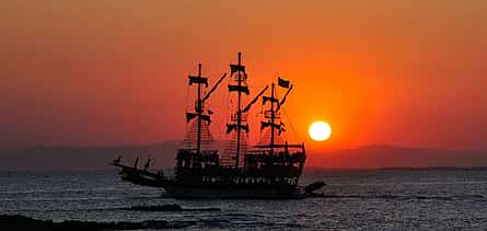 Фото 2 Alanya Sunset Pirate Cruise with Dinner & Roundtrip Transfer