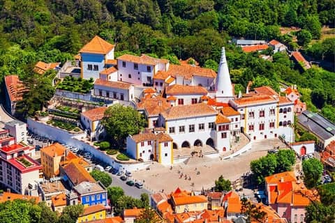 Sintra Scavenger Hunt & Highlights Self-Guided Walking Tour