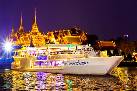 Bangkok Chao Phraya Dinner Cruise with Live Music