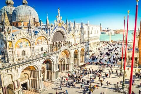 Private transfer from Genoa to Milan with English speaking driver