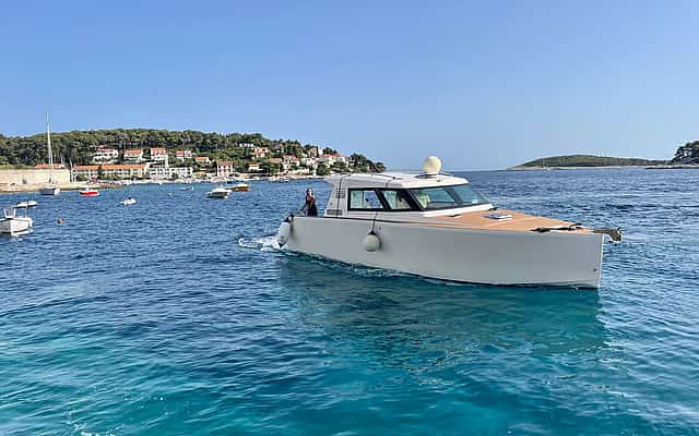 Blue Cave & Dalmatian Islands Cruise