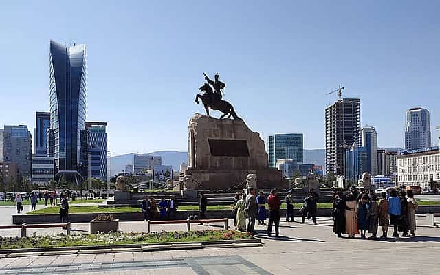 أولان باتور