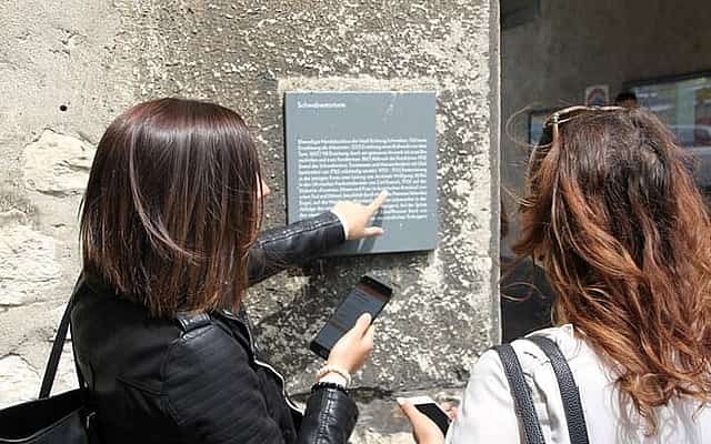 Lausanne