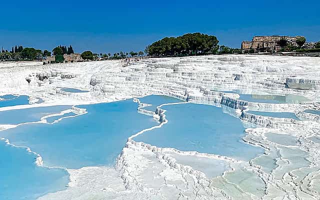 Travertines van Pamukkale (thermische baden)