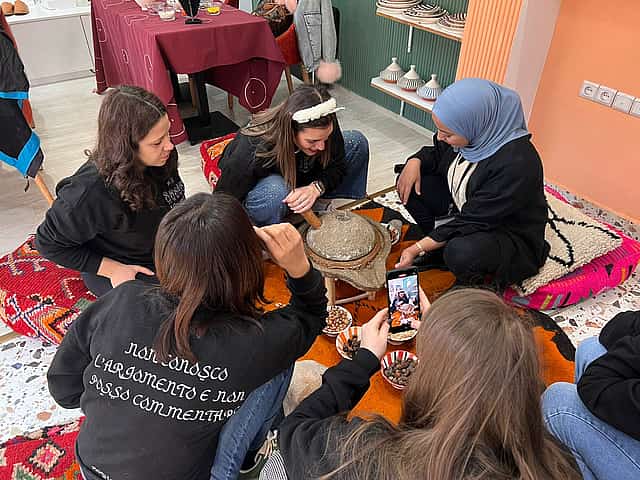 Make your own Argan Oil with Amazigh Women
