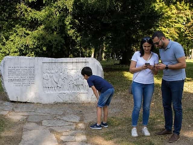Belgrade Scavenger Hunt & Highlights Self-Guided Walking Tour