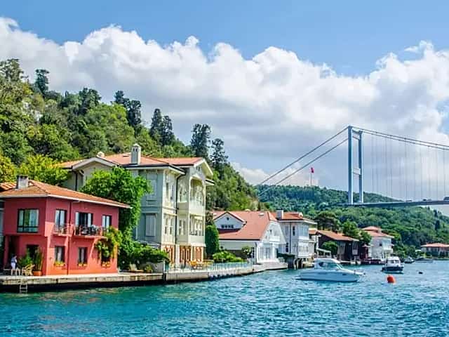 Breakfast  Cruise on the Bosphorus
