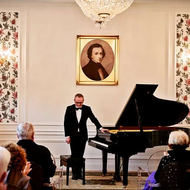 Chopin’s concert in a unique concert hall (1h)