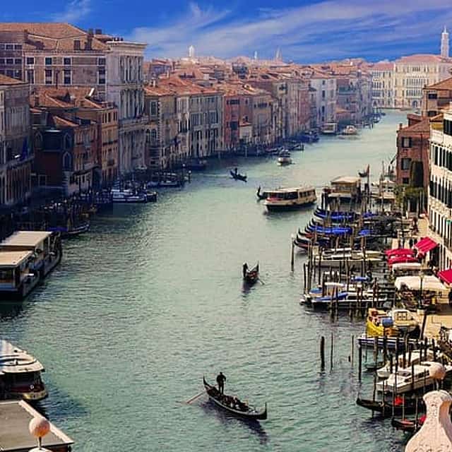 Private Transfer from Budapest to Venice, English-speaking driver