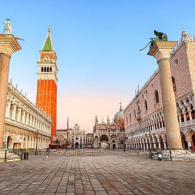 Private Timeless Venice: Complete City Tour with a Local Guide