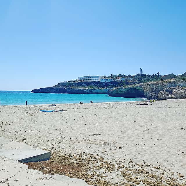Meet the 3 famous beaches in Mallorca.Calo des Moros, Domingos y Romantica
