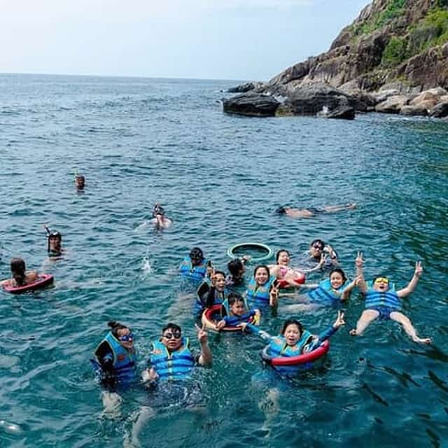 Snorkeling, Cocktails, Music Band and Cruise Nha Trang Tour