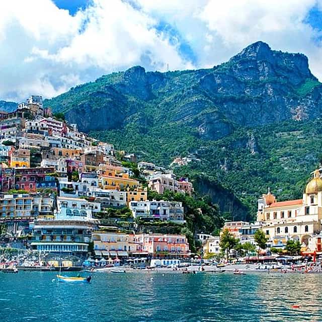 Privat tur til Sorrento, Positano & Amalfi fra Napoli med Minivan (3-8 personer)
