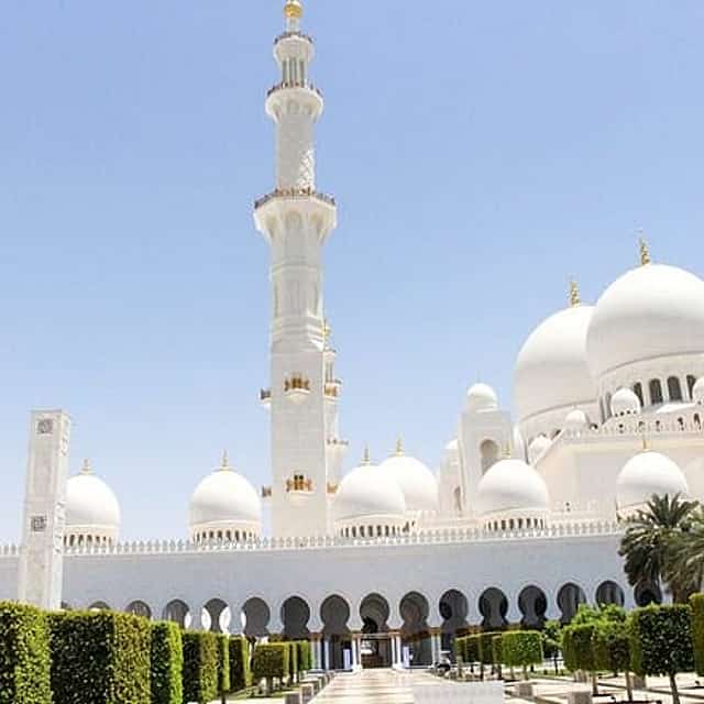 Abu Dhabi City Sightseeing Tour from Abu Dhabi Hotels