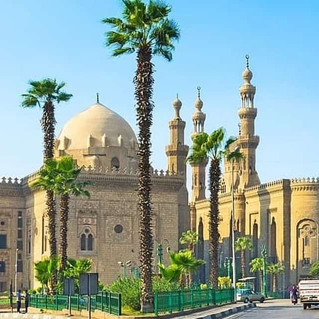 Private Full Day Tour of Islamic and Coptic Cairo with Lunch
