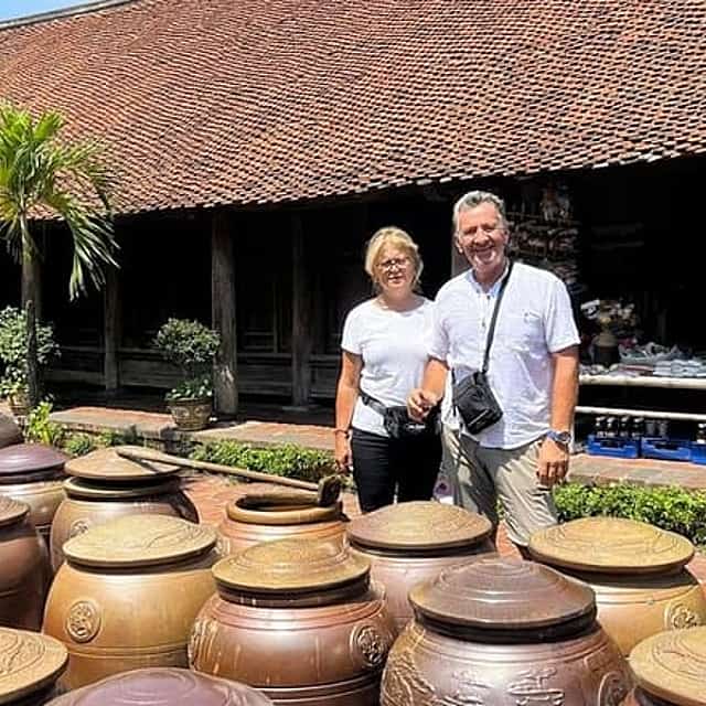 Hanoi: Private Tour Duong Lam Ancient Village, Traditional Crafts