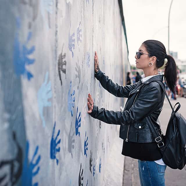 Esplorare il Muro di Berlino: La Berlino della Guerra Fredda e Dietro il Muro di Berlino