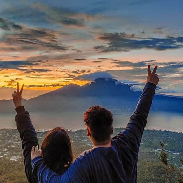 Ubud: Mount Batur Sunrise Trekking & Hot Springs