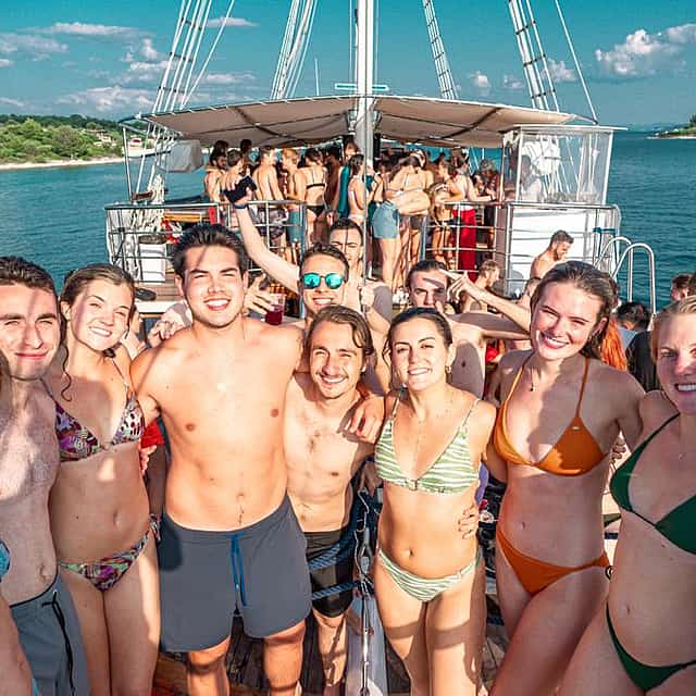 Split Blue Lagoon Bootsparty - Raus aufs Meer