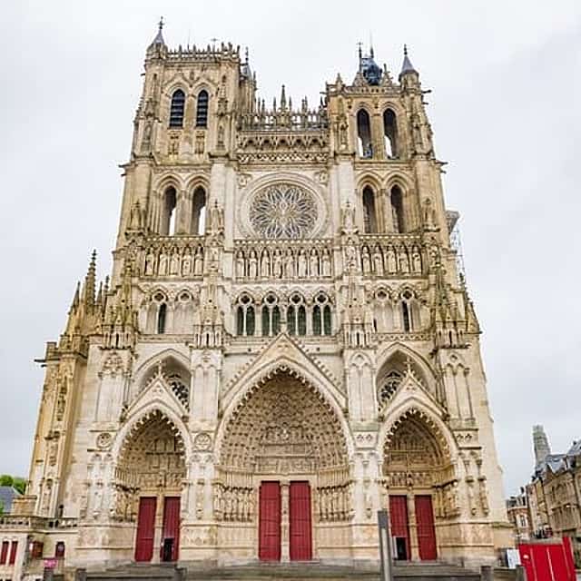 Private transfer from Bruges to Le Havre, 2h Stop in Amiens