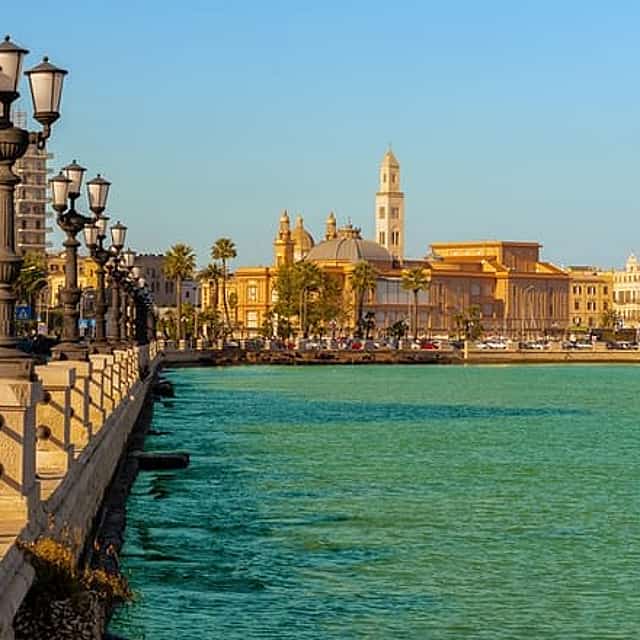 Private Transfer from Amalfi to Bari with 2 hours for sightseeing