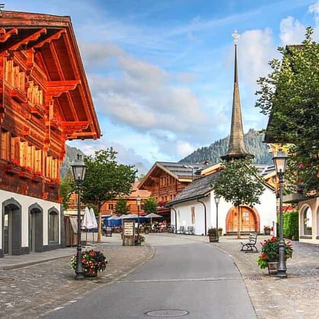Holiday taxi private direct transfer from Zurich to Gstaad