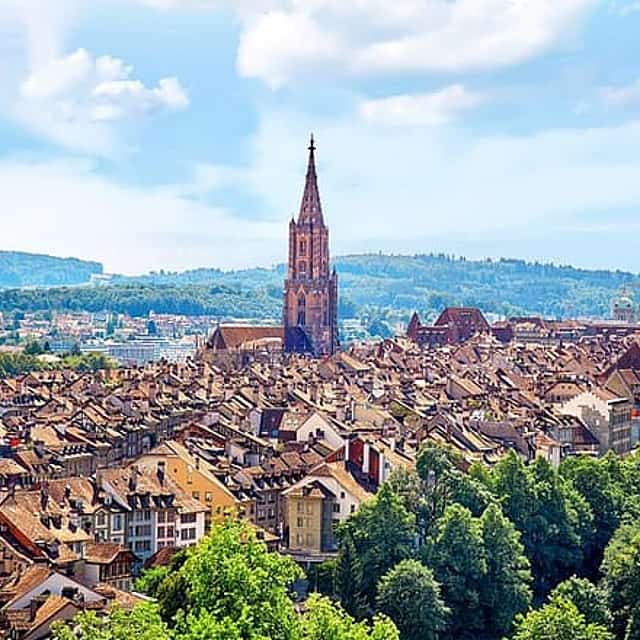 Otobüs ile Basel'den Bern'e özel transfer, 2 saatlik gezi durağı