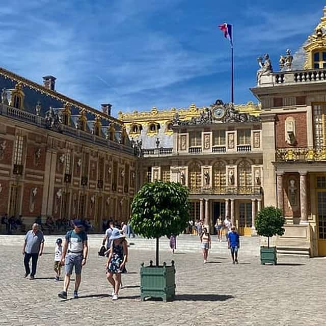 Versailles, Gardens, Trianon SEMI-PRIVATE from Paris by Mercedes.