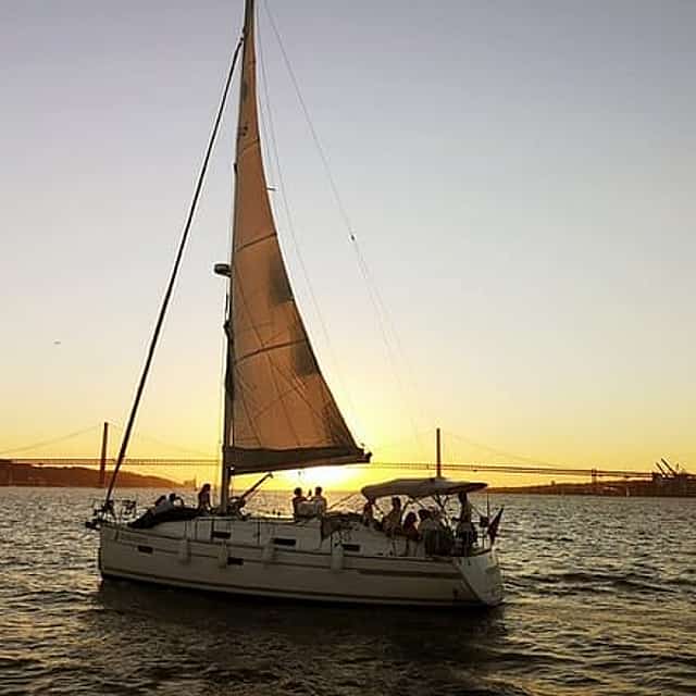 Lisbon Small Group 2h Sunset Sailing- Live Commentary & a Drink (Or Open Bar Option)